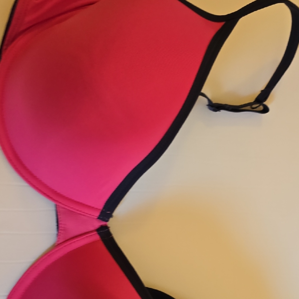 Flirtitude Vibrant Pink and Black Bra